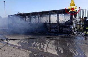incendio bus atac