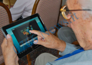 anziani-e-tablet